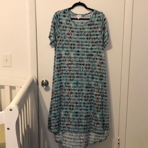 LuLaRoe Carly L worn once EUC SUPER SOFT!!!
